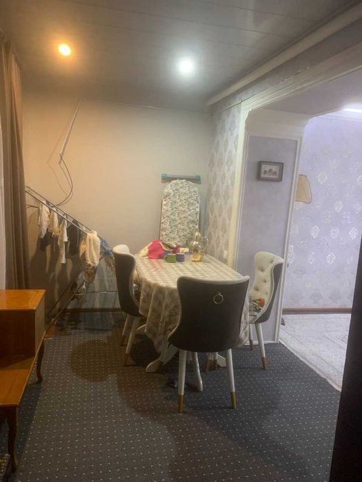 Чиланзар 8 кв  2/1/4  2 ком Кирпич. Балкон 2х6. Oрентир Парус