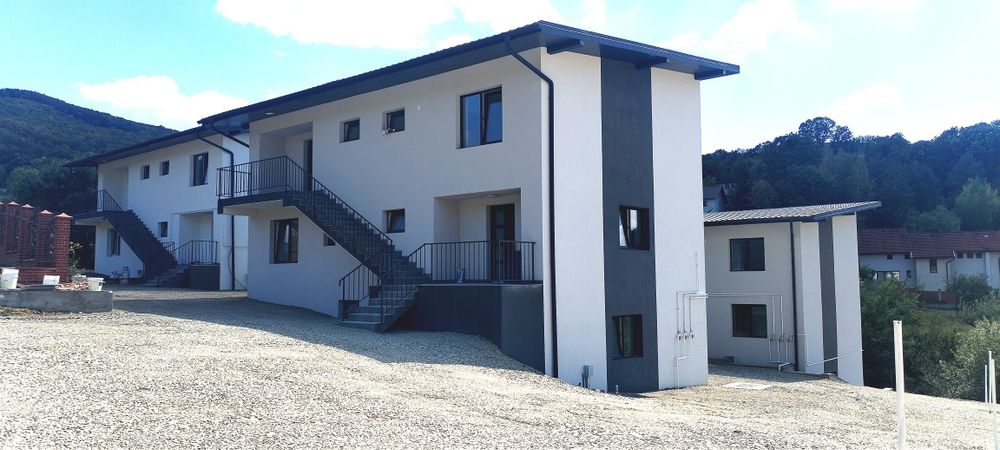 Proiect Nou 3 Vile cu 3 Apartamente