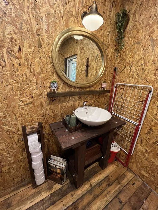 Каравана в къмпинг Китен