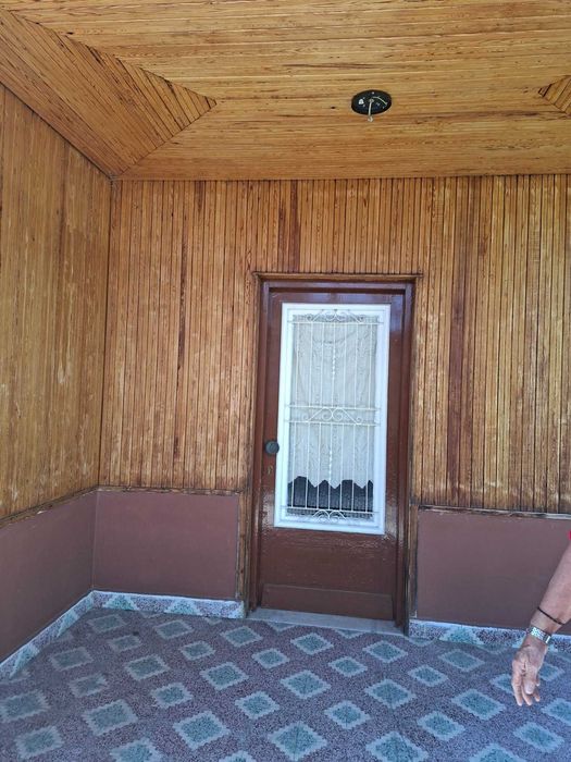 Продава къща 50 м2 с двор 266 м2 до манастира в Асровалта, Гърция