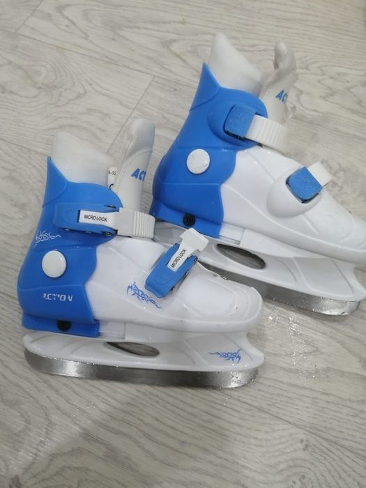 Продам коньки детские