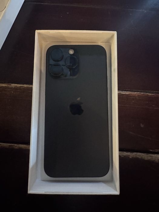 Продам IPhone 15 pro max