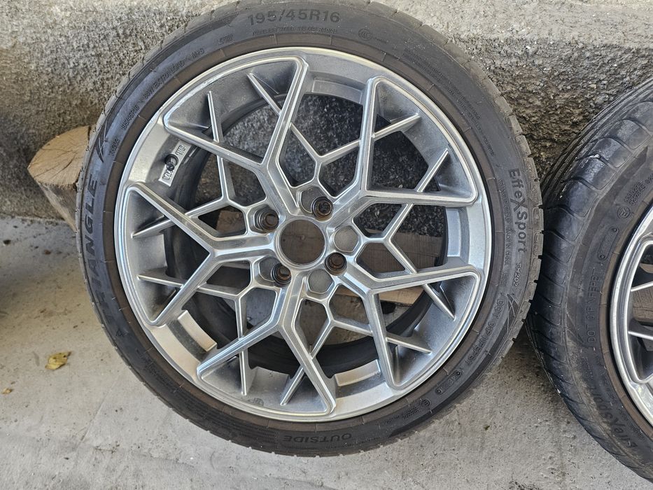 Диски 16r HRE 4х100 triangle 24год лето