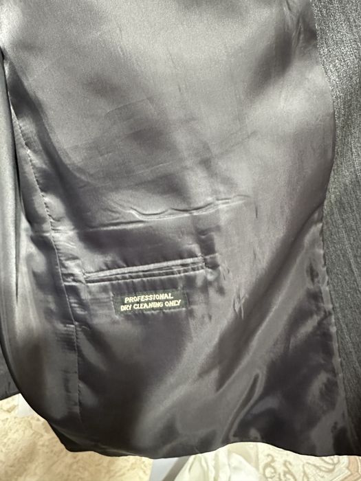 Продается мужской английский костюм