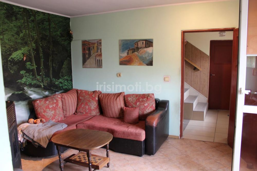 Продава се Къща в София, Бенковски - 197 кв.м за 2031 €/кв.м - Снимка #2