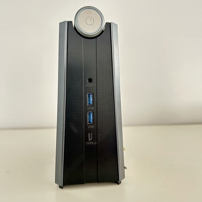 MiniPc cu AI /Acemagic AM08 Pro/Ryzen 7 8845HS -5.1 Ghz/32GB/1Tb SSD