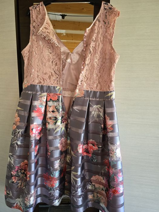 Rochie eleganta midi