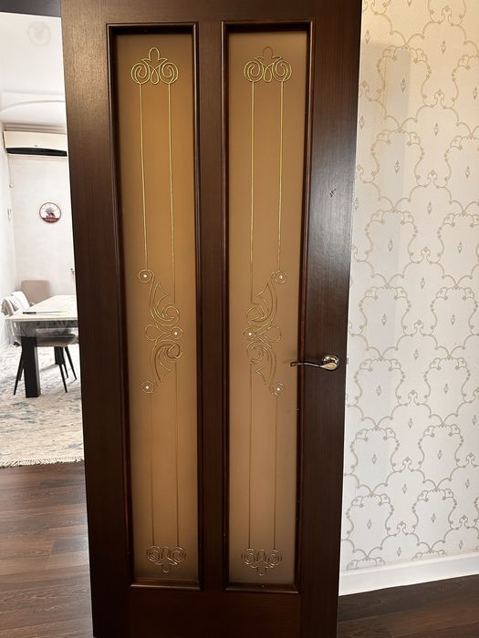 Межкомнатные двери дерево