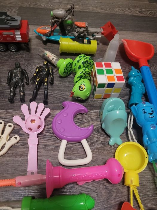 Игрушки для мальчика