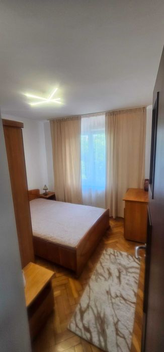 Apartament liniștit cu 3 camere în Tudor