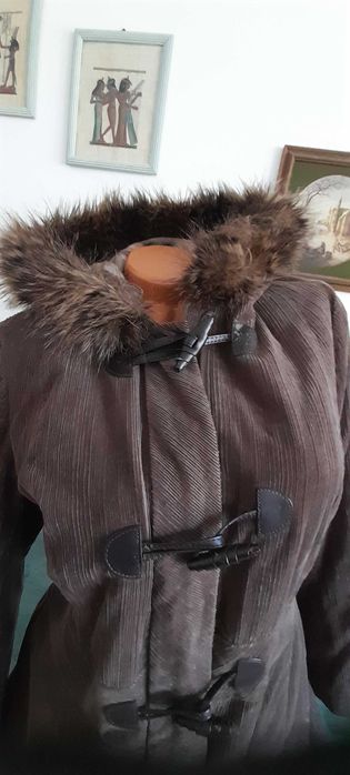 Haina groasa cu gluga „ Per una”, de dama, din material raiat