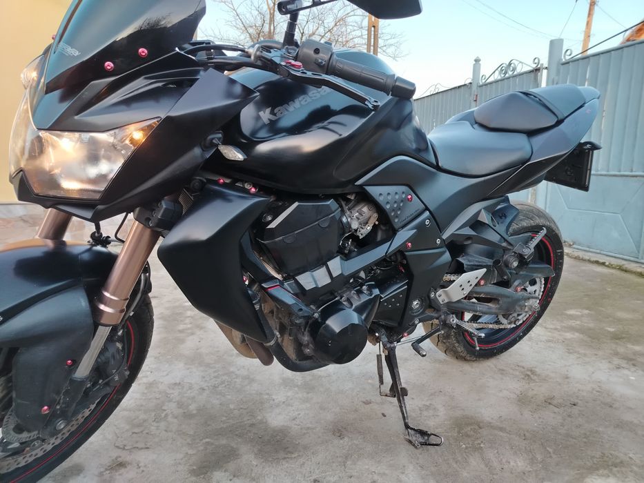 Vând kawasaki z750 R abs