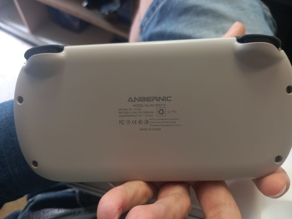 Anbernic 40xxh конзола