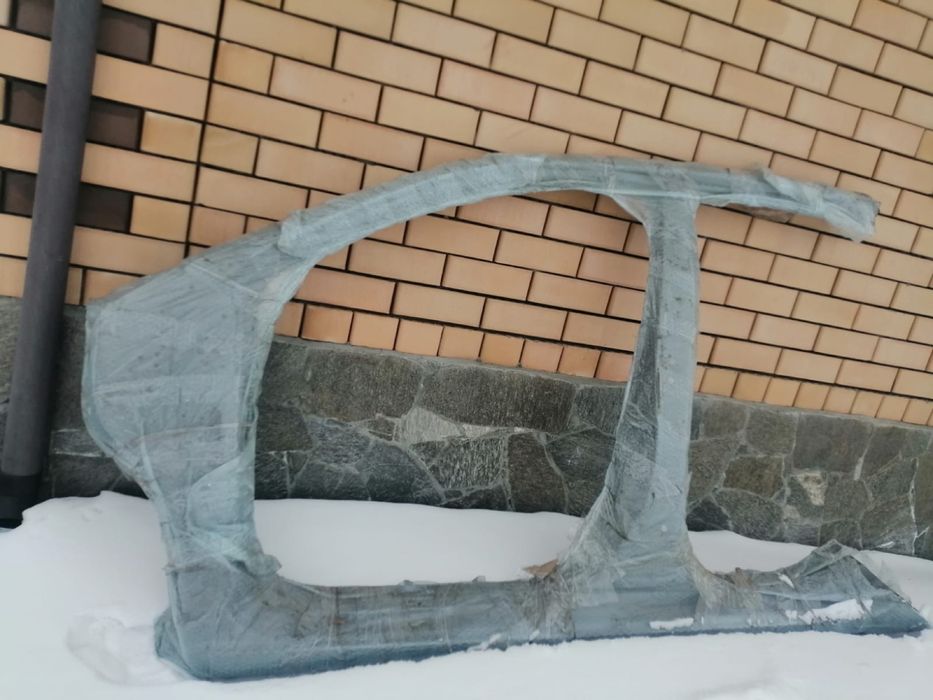 Кузов левый продам новый