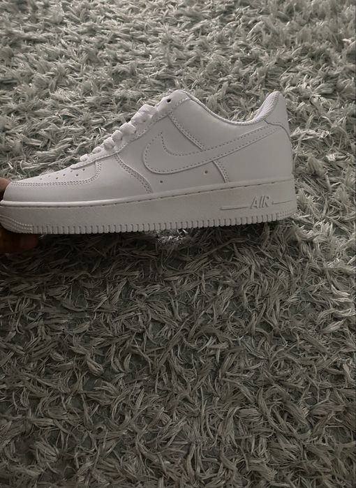 Nike Air Force 1 Triple White