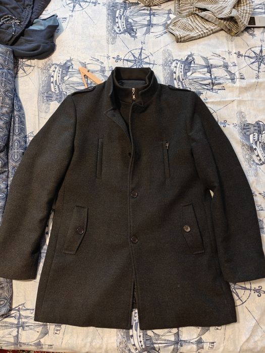 Продавам палто,леко под кръста