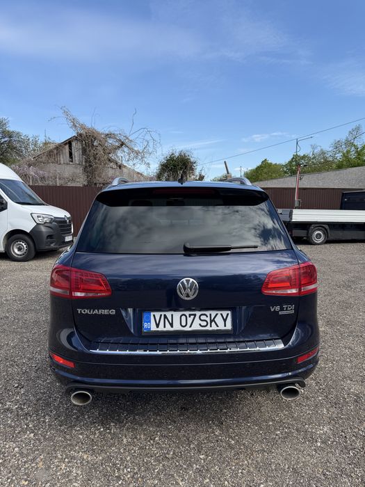 VW Touareg 3.0tdi  245 cp