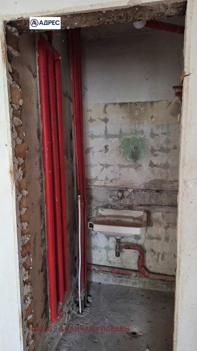 Продава се Двустаен апартамент в Плевен, Сторгозия - 63 кв.м за 607 €/кв.м - Снимка #3