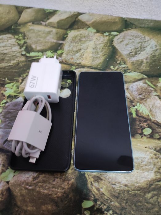 Vând Xiaomi Redmi Note 13 pro 5g 256/8 Ram