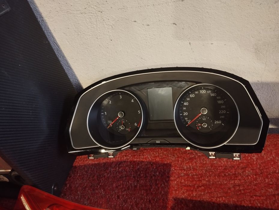 Vând piese BMW stopuri