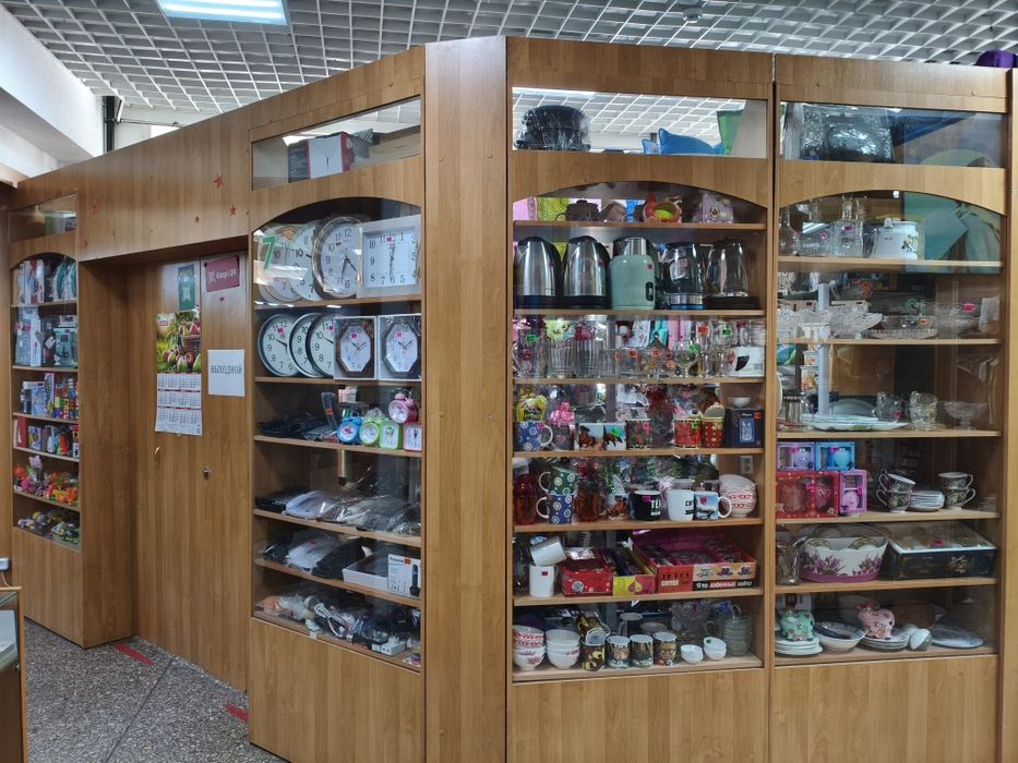Продаётся бутик в магазине Прогресс.