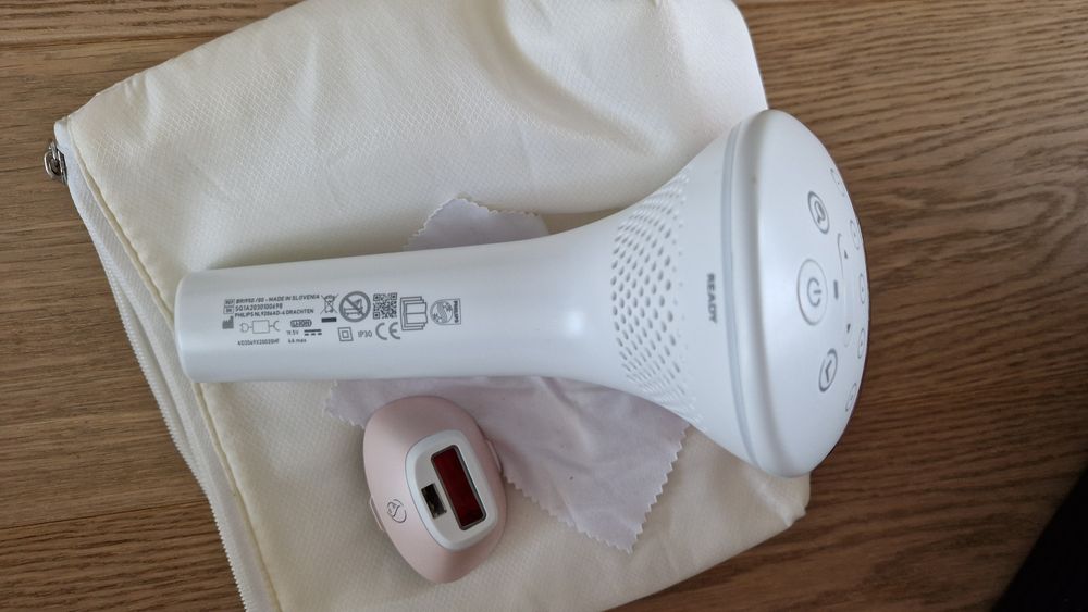 Epilator IPL Philips Lumea Seria 8000 Prestige BRI950/00