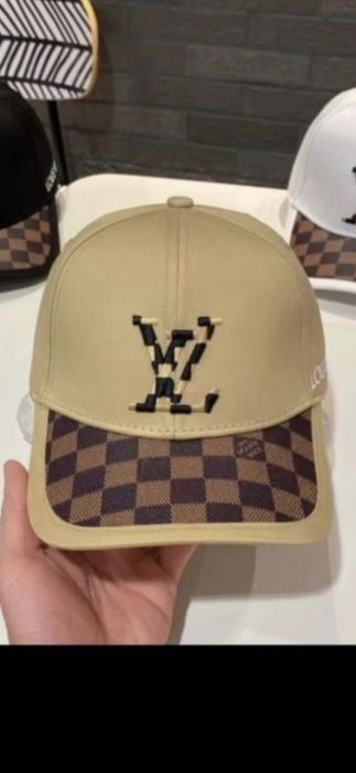 Șapcă Louis Vuitton, model 2026, 7 modele, preț fix