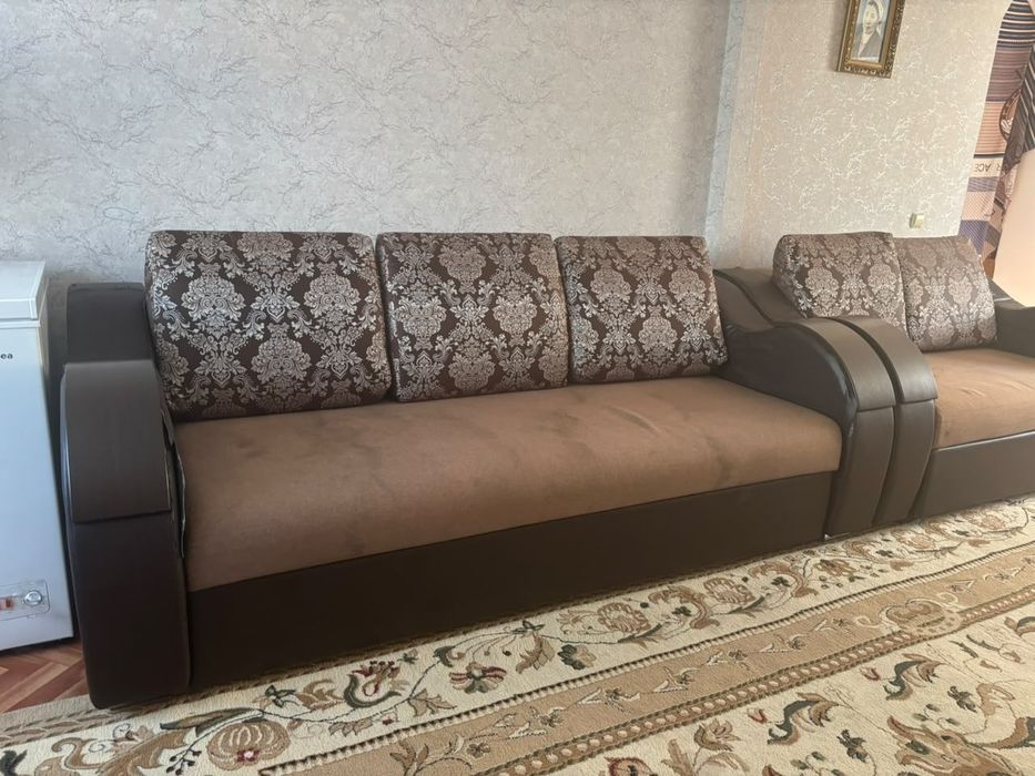 Продам диван тройку