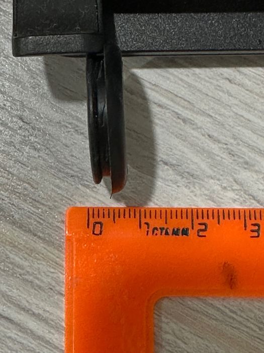 Резиновая заглушка заднего дворника 2114