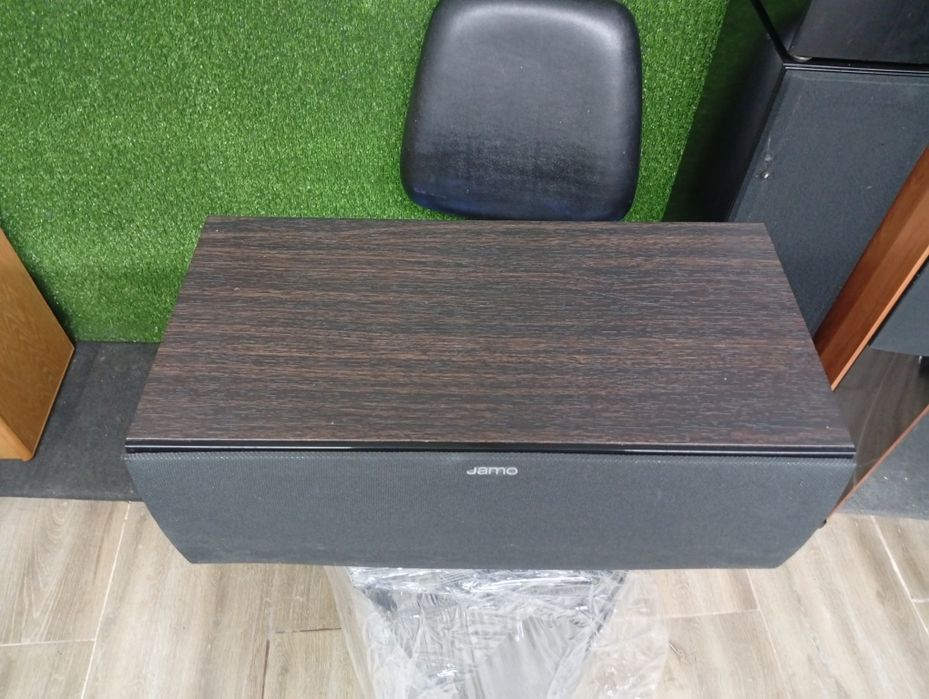 Център Jamo s-60