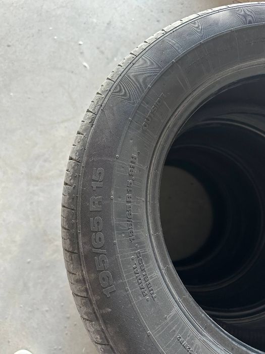 195/65/15 Continental balon