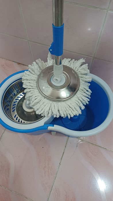 Продам швабру с отжимом