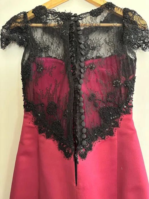 Дамска официална рокля