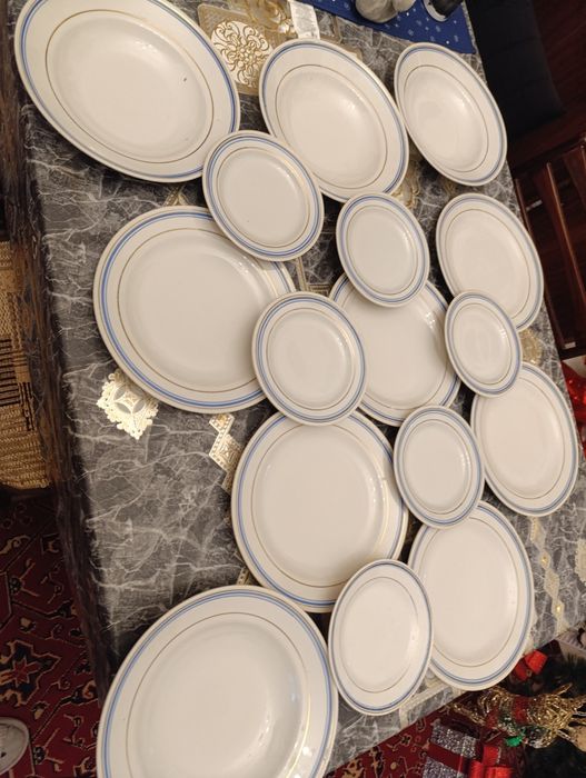 Набор тарелок , производство Корея