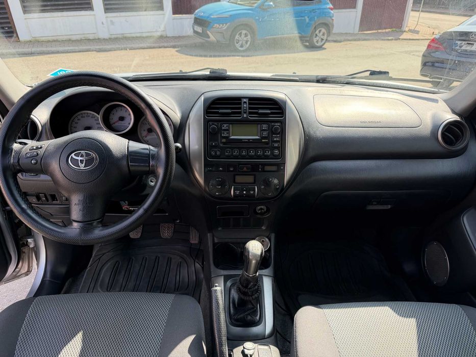 Toyota RAV4 2005 - 2.0 VVT-i, benzina+GPL,4x4, intretinuta, proprietar