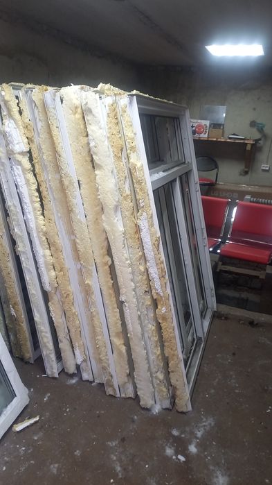 Пластиковые окна 18 шт