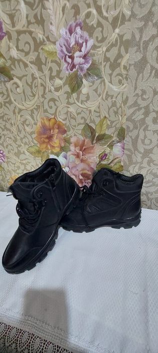 Новые  зимние сапоги