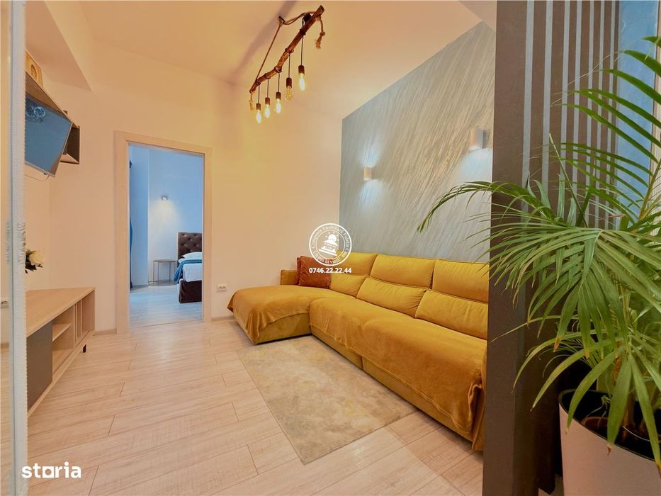 Apartament 3 camere tip penthouse Petru-Poni