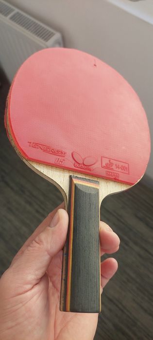 Paleta tenis de masa Donic cu  Dignics 09 C și Tenergy  05