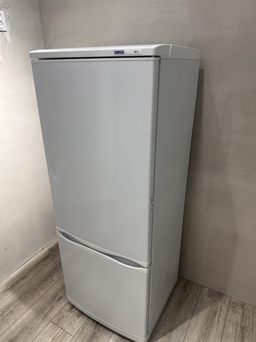 Продам холодильник 150.000