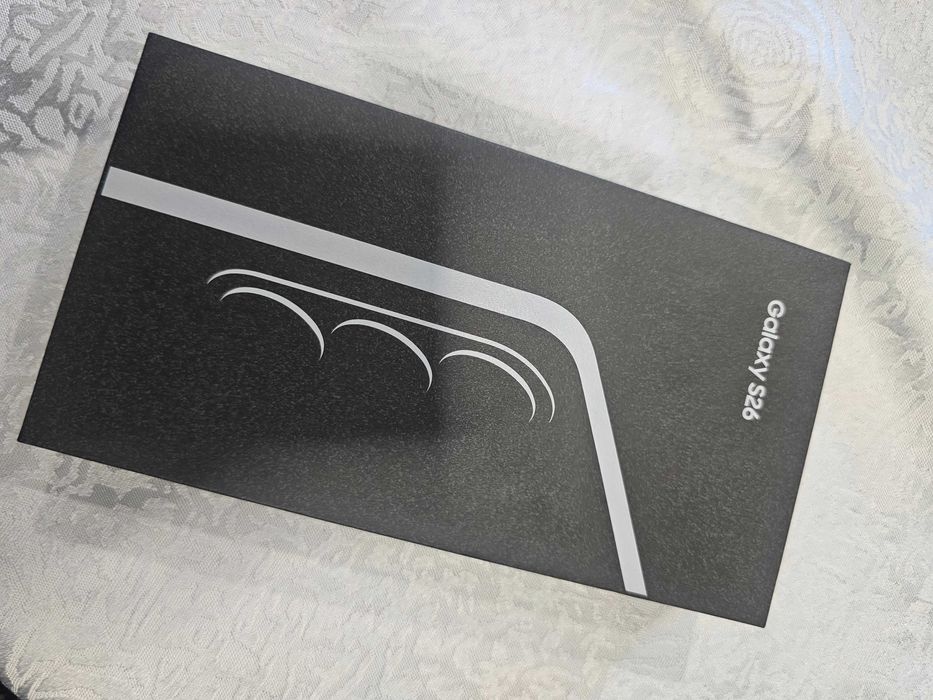 Телефон Samsung s26