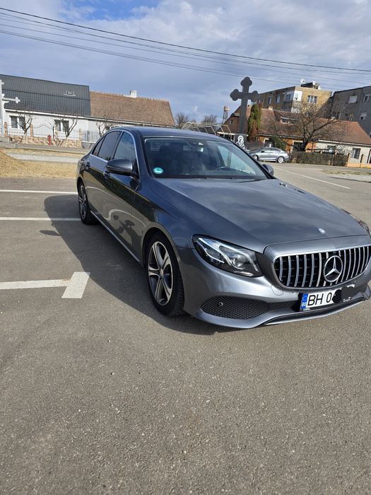 Vand Mercedes E220 2017 IMPECABILA