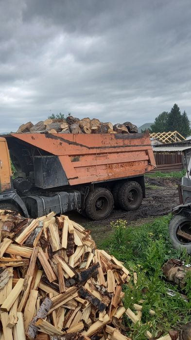 Дрова колотые чурками.