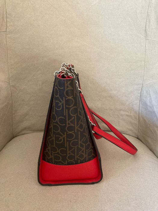 Оригинална, чисто нова дамска чанта Calvin Klein