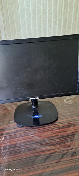 Продаётся Монитор  19  б/у