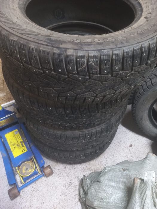 Продам шины нокиан