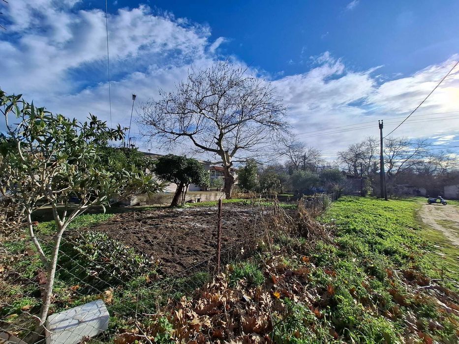 Продава се парцел с площ 250 м2 в кв. Ривиера, Аспровалта, Гърция