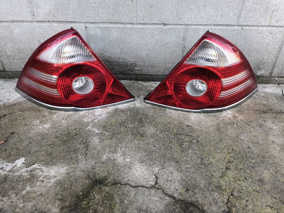 ляв и десен стоп за форд мондео 3 седан FORD MONDEO III