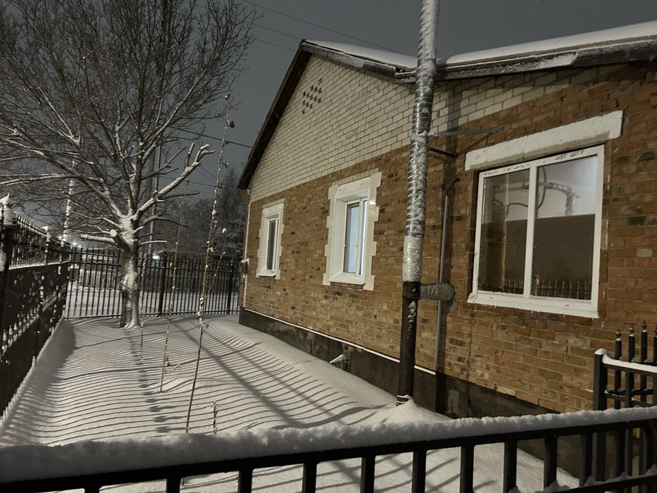 Дом в центре Меновного