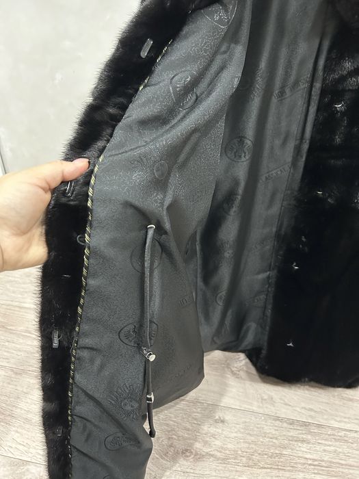 Продам норковую шубу